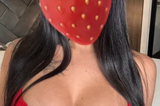 Hello papi, I'm Stefany, a 25-... - Image 3