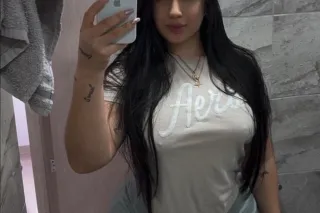 🍑🤤Elizabeth 🤤👅🍑Dripping wet co... - Image 1