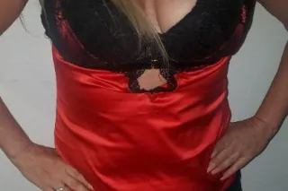 Meet mistress nikki for some dominant play GF experience Newburgh - Image 8